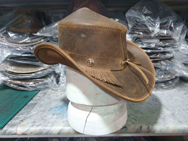 Rambler Fringed Band Leather Hat (9).jpg