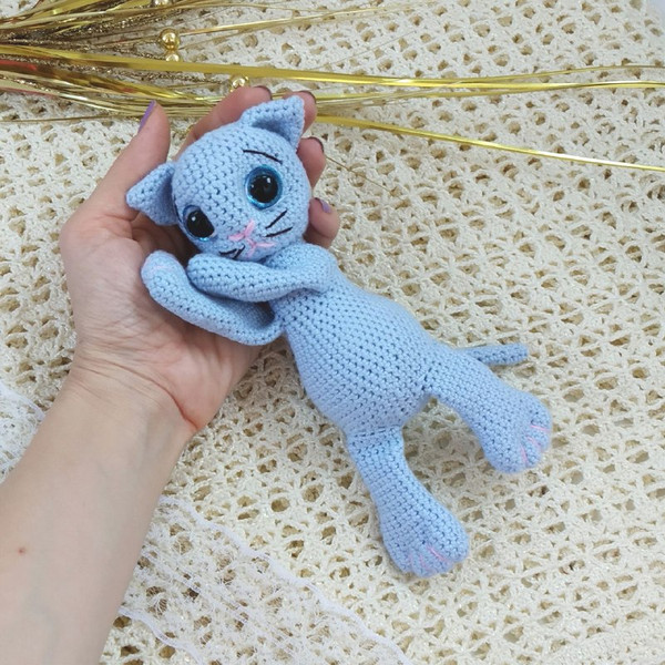 blue kitten toy.jpg