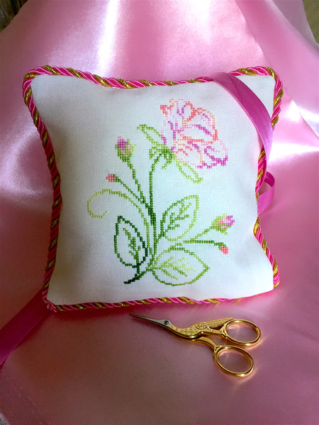 Rose Anchor Pillow 2.JPG