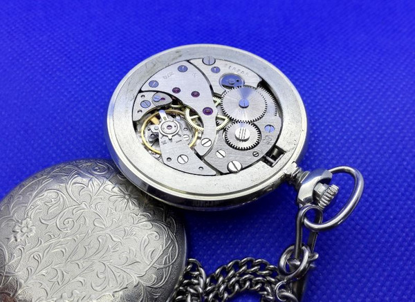 pocket-watch-molnija.JPG