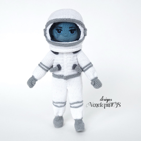 Amigurumi Doll in a suit of an astronaut