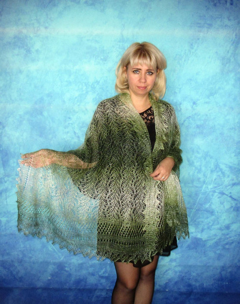 Hand knit green scarf, Warm Russian Orenburg shawl, Wool wrap, Goat down stole, Cover up, Kerchief, Headscarf, Cape 3.JPG