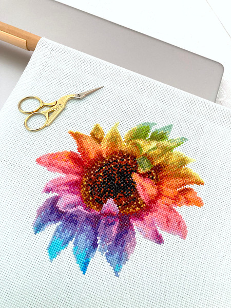 Rainbow Sunflower 1.jpg