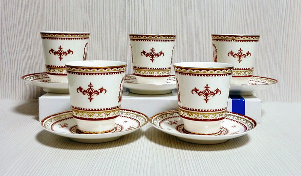 lomonosov-blue-gold-teacup.jpg