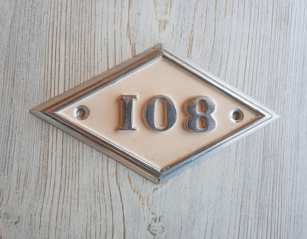 108.1.jpg