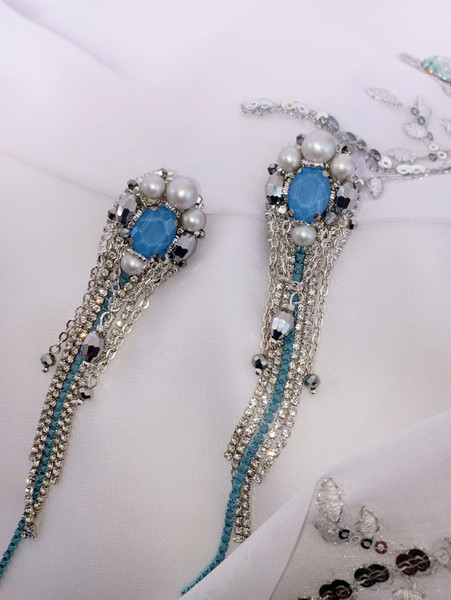 Long-bridal-earrings.jpg