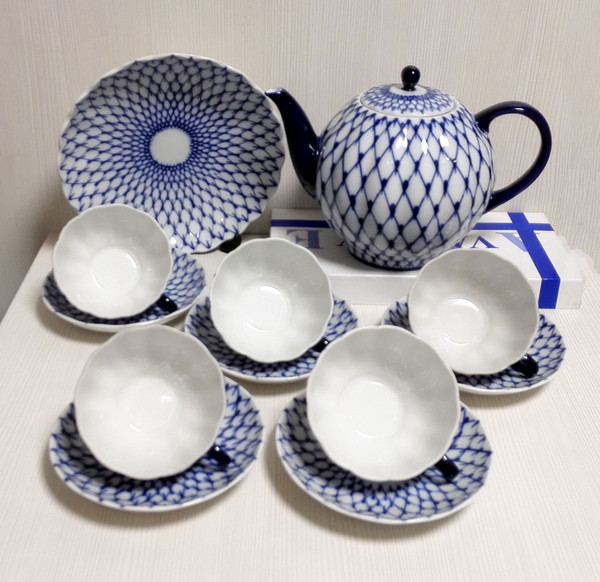 porcelain-coffee-set.jpg