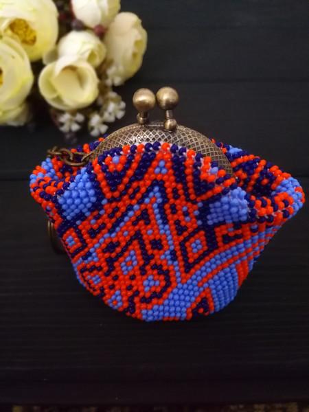 Beaded Wallet- Cute Purse with a bow for coins