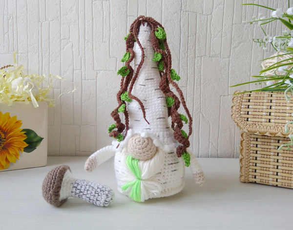 best-amigurumi-pattern-crochet-gnome.jpeg