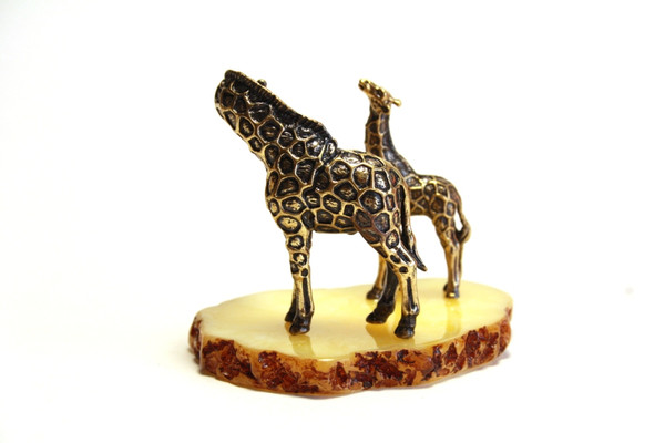 Giraffe  figurine
