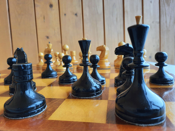 vintage soviet chess set valdai