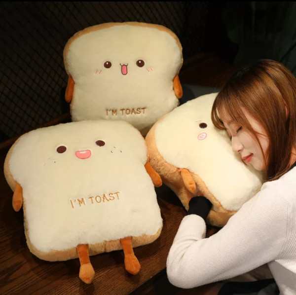 Plush-bread-pillow2.jpg
