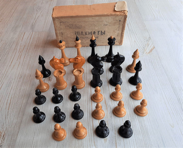 old wooden soviet chess pieces set
