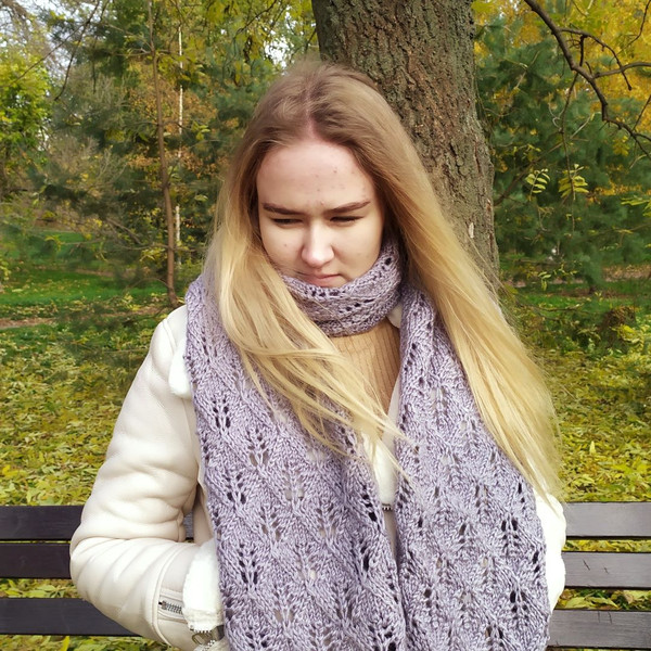 Beautiful-warm-openwork-knitted-scarf-3