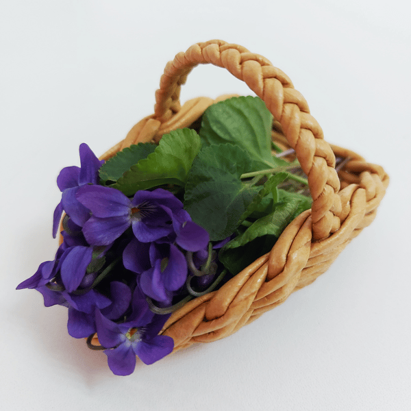 Small wicker flower basket