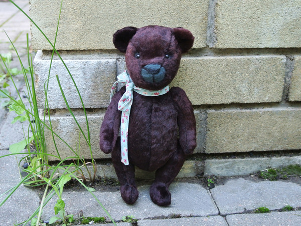 Artist teddy bear handmade toy.JPG
