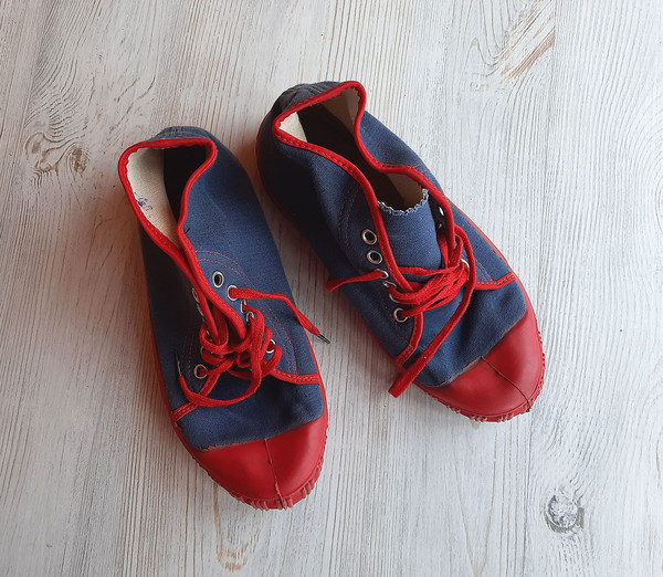 blue_russian_teenager_sport_shoes_vintage4.jpg