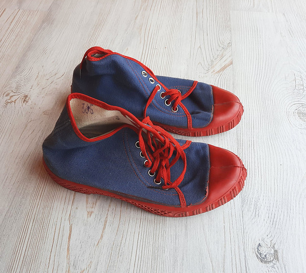 blue_russian_teenager_sport_shoes_vintage8.jpg