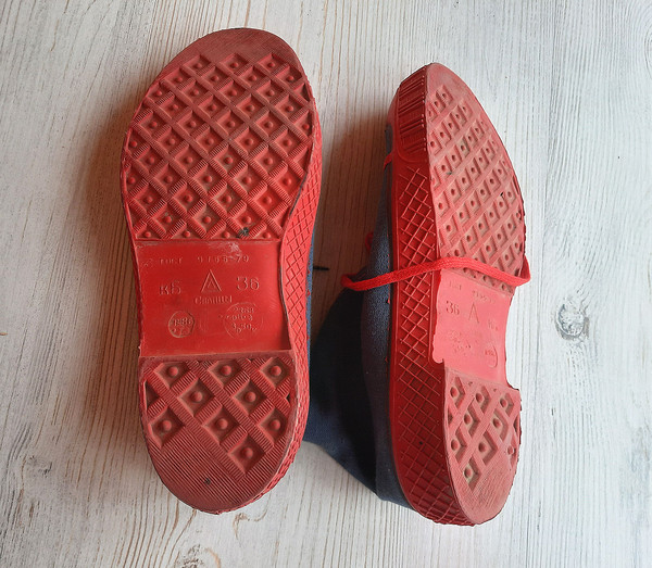 blue_russian_teenager_sport_shoes_vintage9.jpg