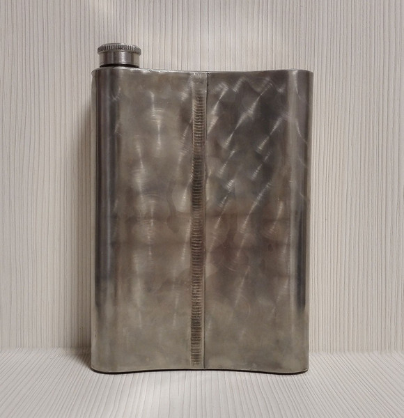 vintage-flask-for-water.jpg