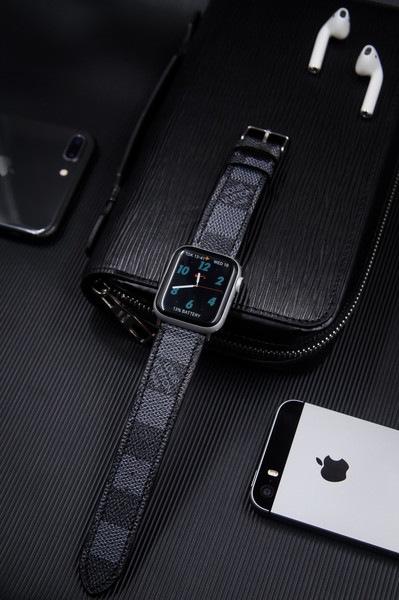 Custom Made Luxury L.V Leather Apple Watch Band for Apple Wa