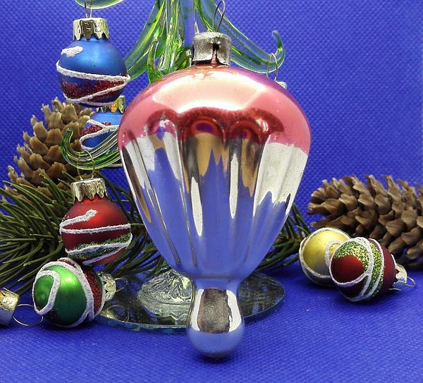 christmas-glass-toy-parachute.JPG