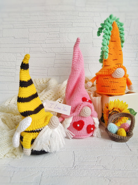 amigurumi-crochet-gnome-patterns-set.jpeg