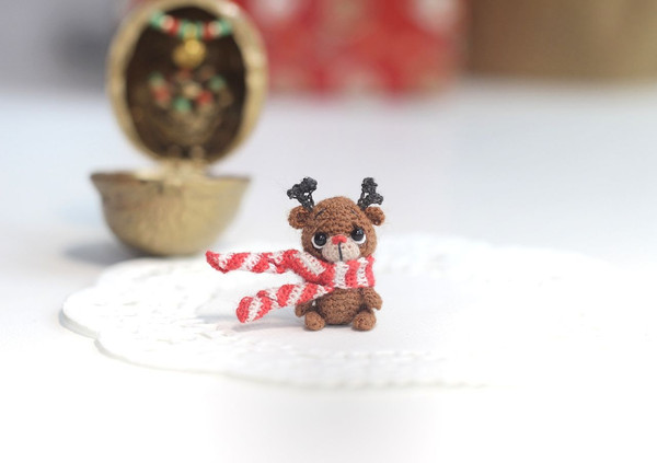 dollhouse-christmas-deer