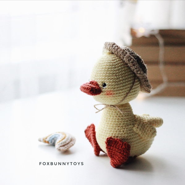 Amigurumi-pattern-duck-crochet.jpeg