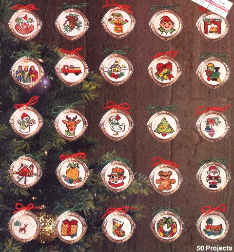 Round-Mini-Christmas-Ornaments
