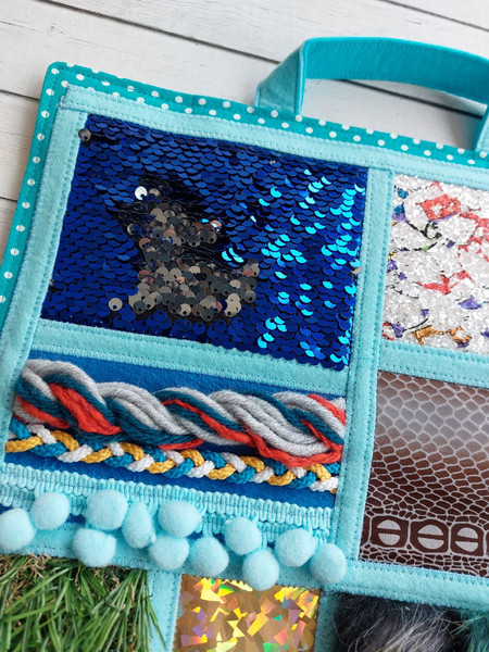 tactile-tablet-with-double-sided-sequins