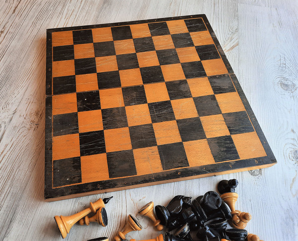 chess_set_1960s_mordva7.jpg