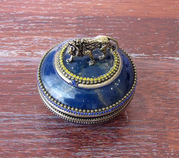 Indigo jewelry box, jewelry box with a lion (12).JPG