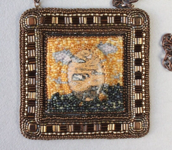 Embroidered jasper pendant van Gogh 1.jpg