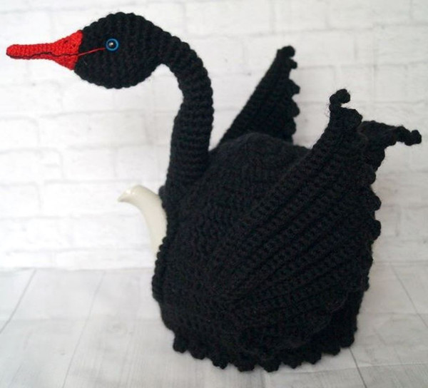 Crochet Swan Tea cozy