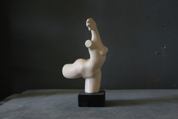 Nude woman statue