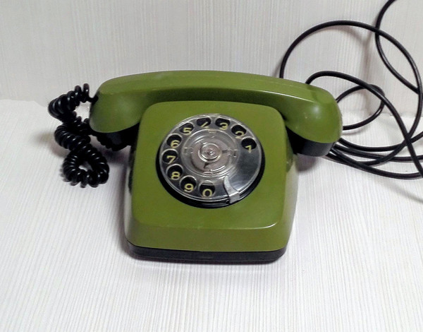 soviet-rotary-phone.jpg