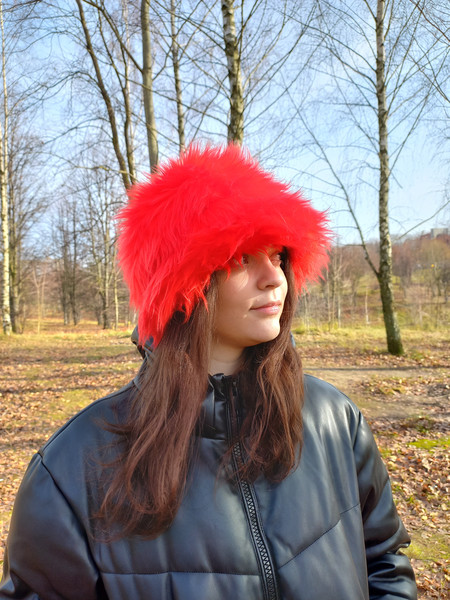 A red panama hat made of faux fur. Festival fuzzy neon bucket hat. Red fluffy hat. Rave bucket hat. Bright shaggy hat.