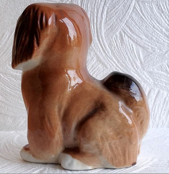 porcelain-statuette-dog.JPG