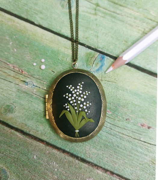 Lily of the valley necklace.jpg