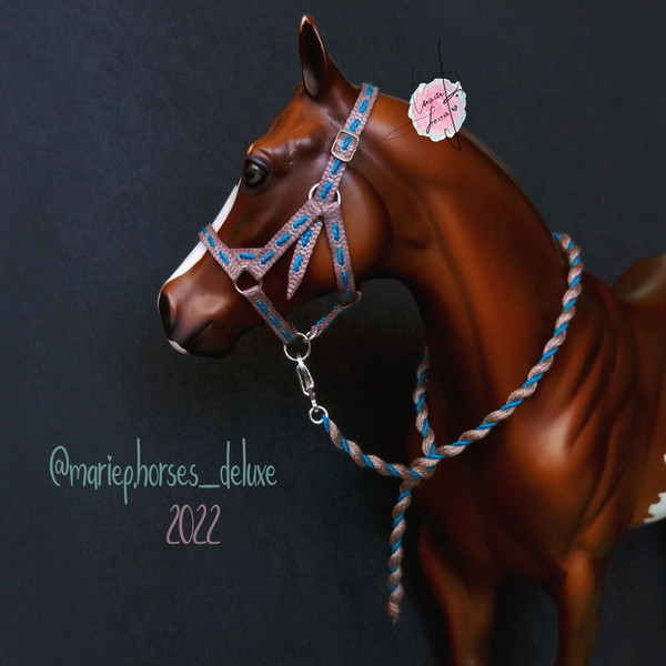10-Breyer-horse-tack-Hand-Embroidered-accessories-lsq-halter-and-lead-rope-set-custom-accessories-peter-stone-artist-resin-traditional-MariePHorses-Marie-P-Hors