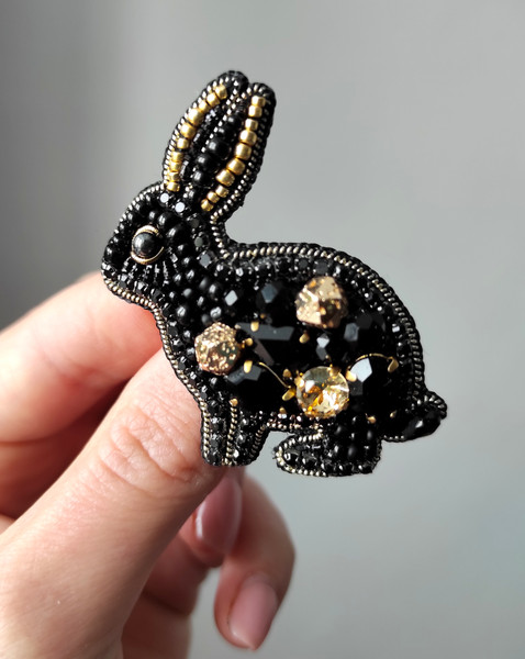 Adorable Bunny Rabbit Brooch With Pearl Accents Perfect Gift For
