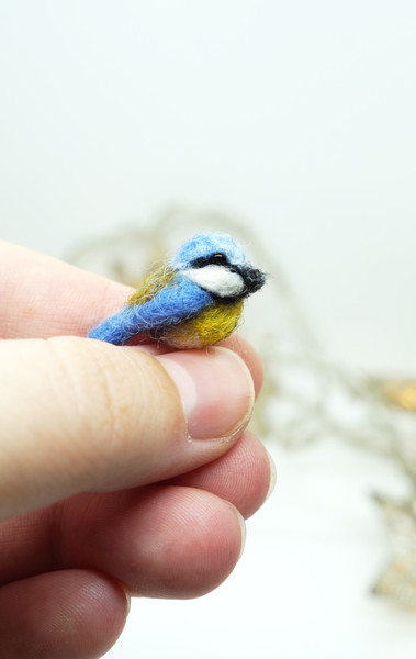 Tiny needle felted blue tit, miniature bird, handmade titmou - Inspire  Uplift