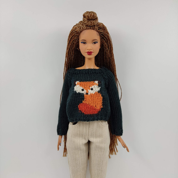 Fox jumper for barbie doll.jpg