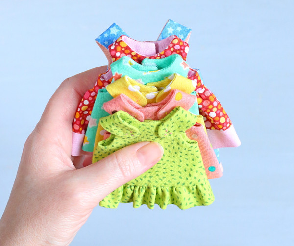set-of-clothes-for-doll-1.JPG