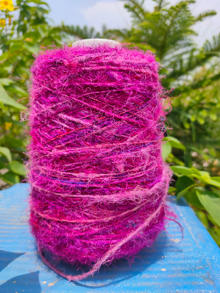 Recycle sari silk Yarn Prime - Pink (8).jpg