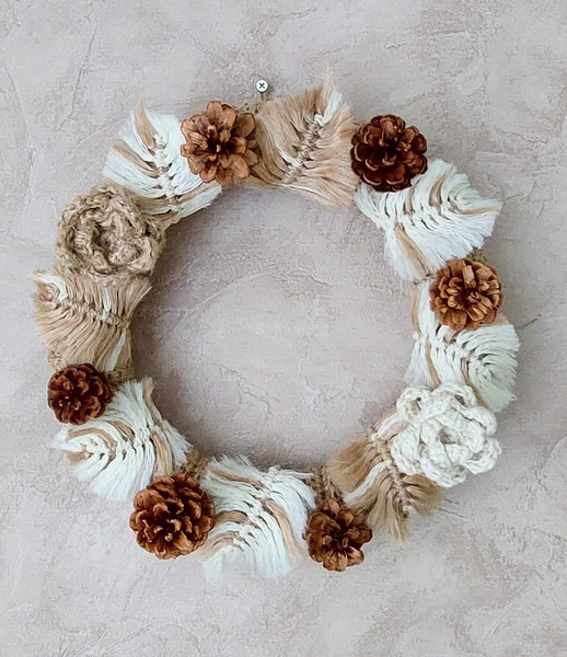 hand-woven-beige-wreath.jpeg