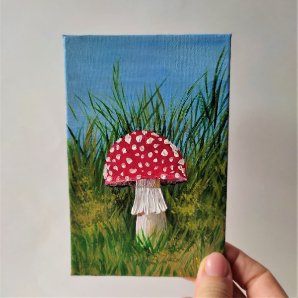 Handwritten-mushroom-toadstool-fly-agaric-by-acrylic-paints-1.jpg
