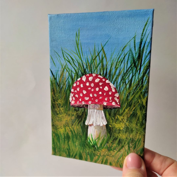 Handwritten-mushroom-toadstool-fly-agaric-by-acrylic-paints-6.jpg