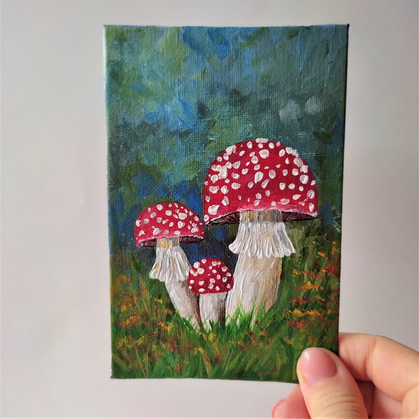 Handwritten-on-canvas-mushroom-fly-agaric-by-acrylic-paints-2.jpg